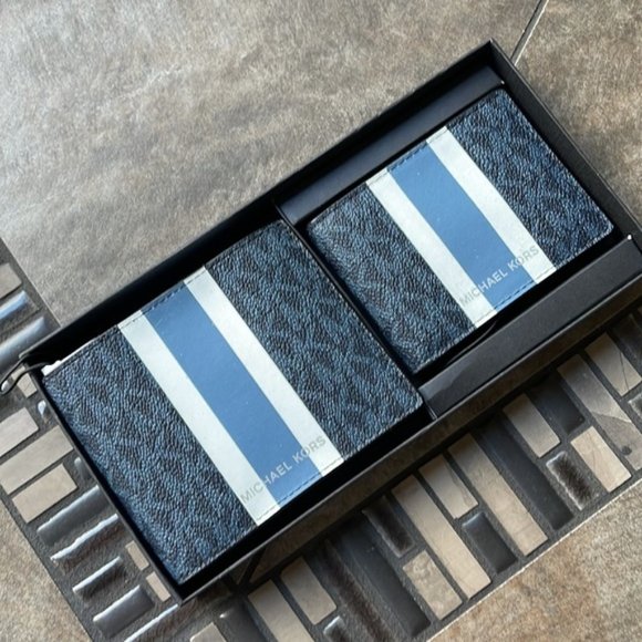 Michael Kors Men`s Gifting Bifold 3 in 1 Wallet Box Set Admiral Multi - Picture 2 of 14